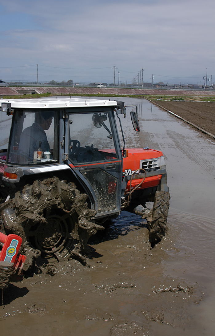トラクター代かき